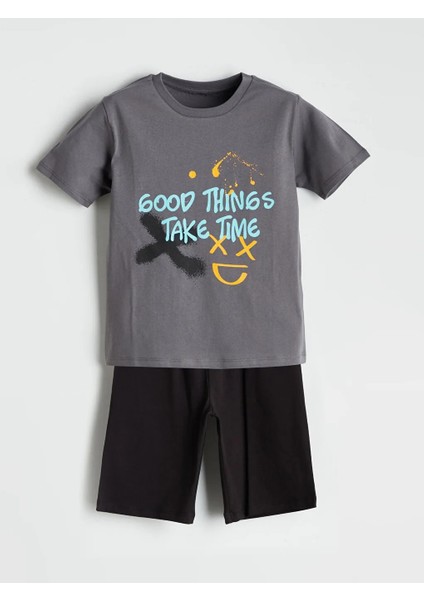 Lcw Eco Gri Bisiklet Yaka Erkek Çocuk Şortlu Pijama Takımı