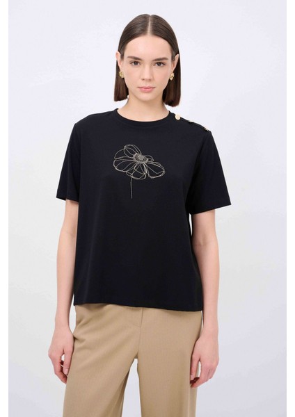 Omzu Düğmeli T-Shirt