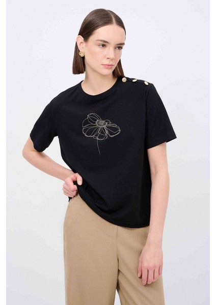 Omzu Düğmeli T-Shirt fırsatları