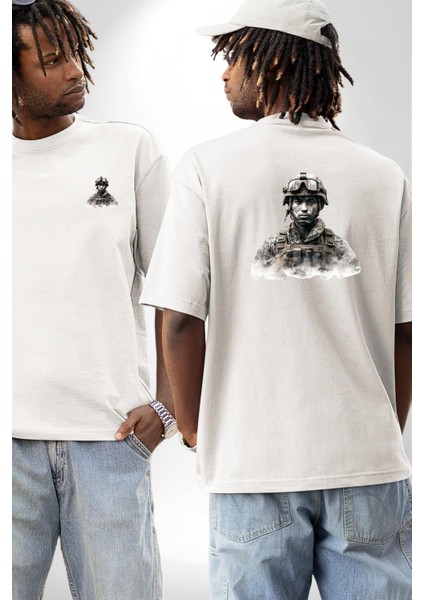 Savaş ve Asker Temalı Yüksek Kalite Grafik Beyaz Oversize Kadın Erkek Ön ve Sırt Baskılı Tişört fırsatları
