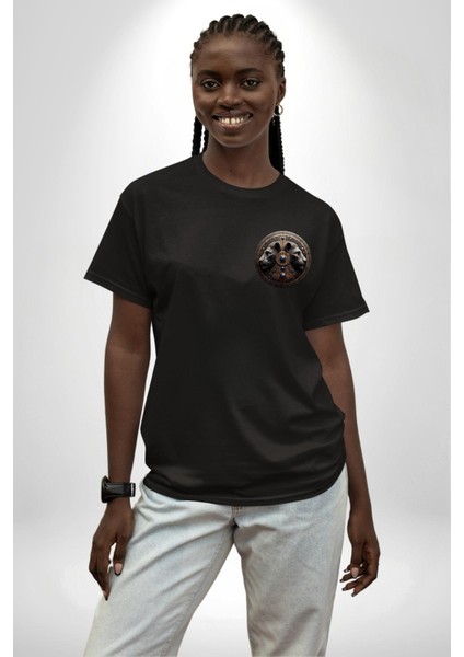 Kutsal Aslan ve Mitoloji Mısır Piramit Tanrısı Siyah Oversize Kadın Erkek Ön ve Sırt Baskılı Tişört modelleri