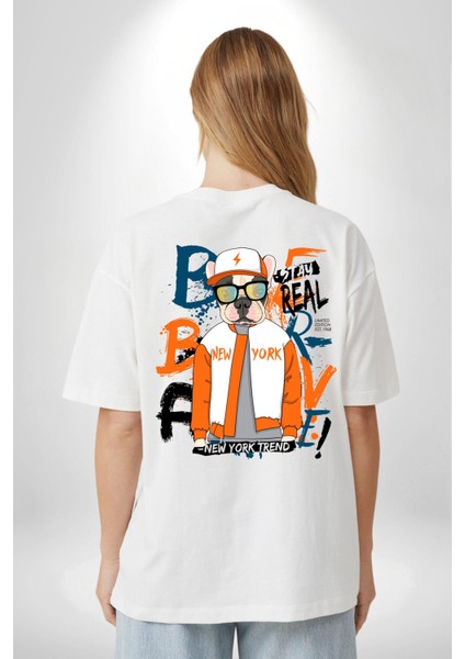 Turuncu Beyaz Spor Ceketli Fransız Bulldog Köpek Beyaz Oversize Kadın Erkek Ön ve Sırt Baskılı Tişört indirimleri