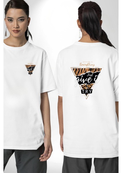 Zirveye Doğru Beyaz Oversize Kadın Erkek Ön ve Sırt Baskılı Tişört fırsatları