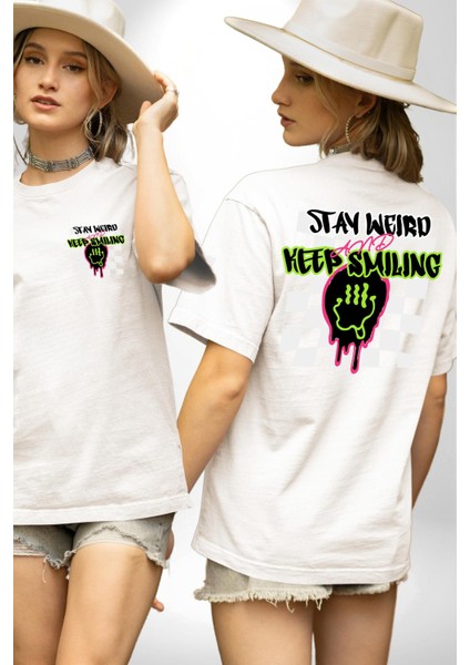 Sıradışı Gülümse Beyaz Oversize Kadın Erkek Ön ve Sırt Baskılı Tişört fırsatları