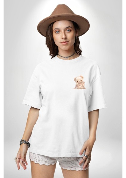 Kawaii Stil Özel Pembe Çiçek Motifli Ayıcık Beyaz Oversize Kadın Erkek Ön ve Sırt Baskılı Tişört modelleri