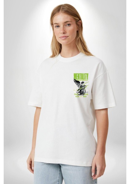 Zihniyet Telaşı Yazılı Melek Beyaz Oversize Kadın Erkek Ön ve Sırt Baskılı Tişört modelleri