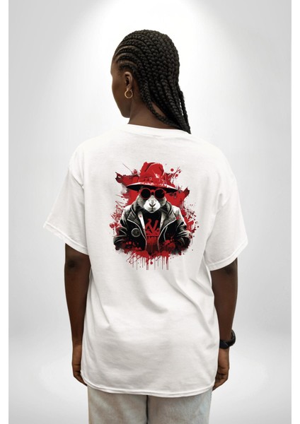 Kırmızı Şapkalı Asi Tavşan Beyaz Oversize Kadın Erkek Ön ve Sırt Baskılı Tişört fiyatları