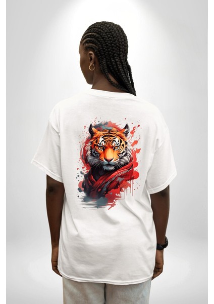 Modern Asya Esintili Kaplan Tasarımı Beyaz Oversize Kadın Erkek Ön ve Sırt Baskılı Tişört indirimleri