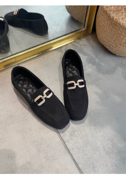 Siyah Süet Görünümlü Zincir Tokalı Loafer