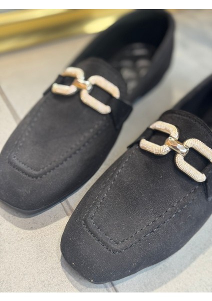 Siyah Süet Görünümlü Zincir Tokalı Loafer