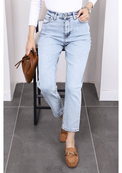 Açık Mavi Yüksek Bel Mom Jeans Pantolon modelleri
