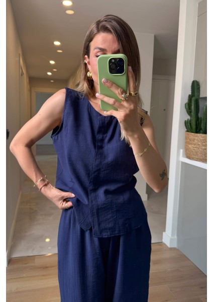 Lacivert Sıfır Kollu Önü Düğmeli Bol Paça Bluz Pantolon Takım fiyatları