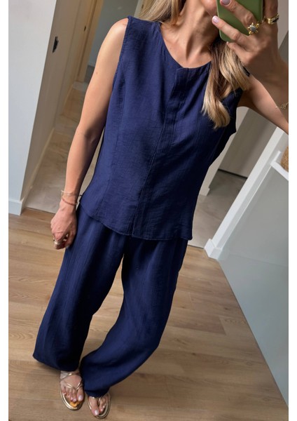 Lacivert Sıfır Kollu Önü Düğmeli Bol Paça Bluz Pantolon Takım indirimleri