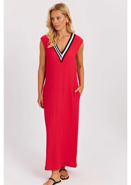 Kadın Kırmızı V Yaka Bloklu Maxi Elbise EY2779 modelleri