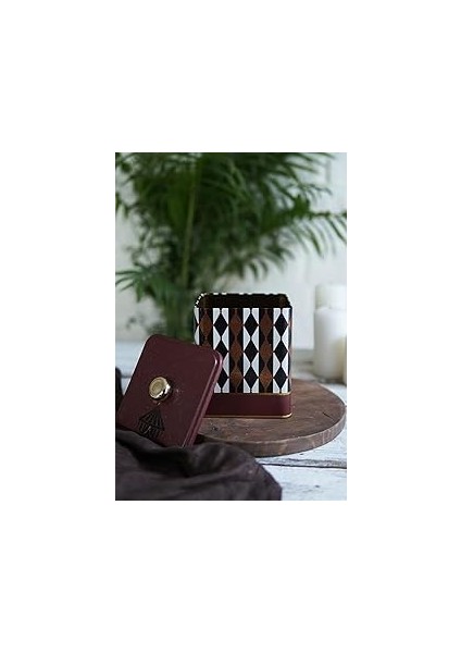 EVLE-ER023-T8 Circus Desenli Metal Saklama Kabı 12X12 cm (Circus)