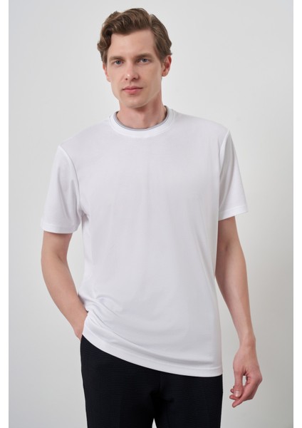Erkek Beyaz Trend Bisiklet Yaka T-Shirt modelleri