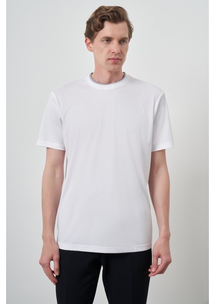 Erkek Beyaz Trend Bisiklet Yaka T-Shirt fırsatları