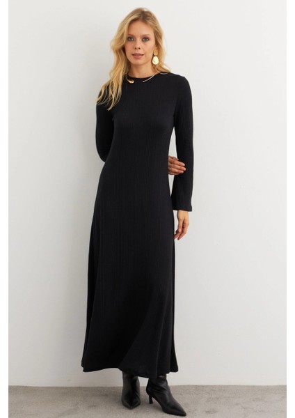 Kadın Siyah Basic Maxi Elbise MTF30 fırsatları