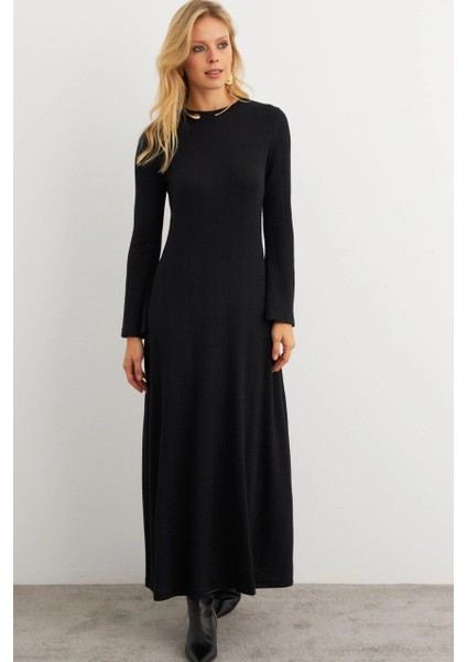 Kadın Siyah Basic Maxi Elbise MTF30 indirimleri