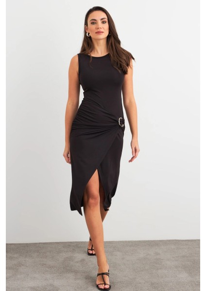 Kadın Siyah Toka Aksesuarlı Yırtmaçlı Midi Elbise EY3023 indirimleri