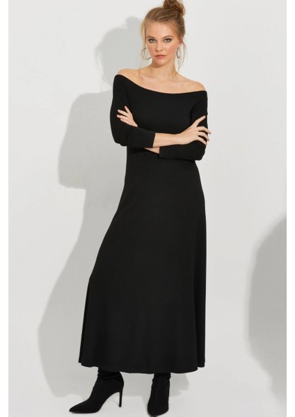 Kadın Siyah Madonna Yaka Midi Elbise BK272076 indirimleri