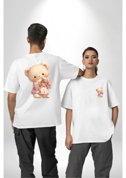 Pembe Çiçekli Ayıcık Desenli Beyaz Oversize Kadın Erkek Ön ve Sırt Baskılı Tişört fırsatları