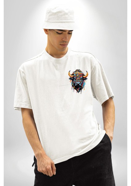 Boğa Gücü Yıkılmaz Kararlılığın Sembolü Beyaz Oversize Kadın Erkek Ön ve Sırt Baskılı Tişört modelleri