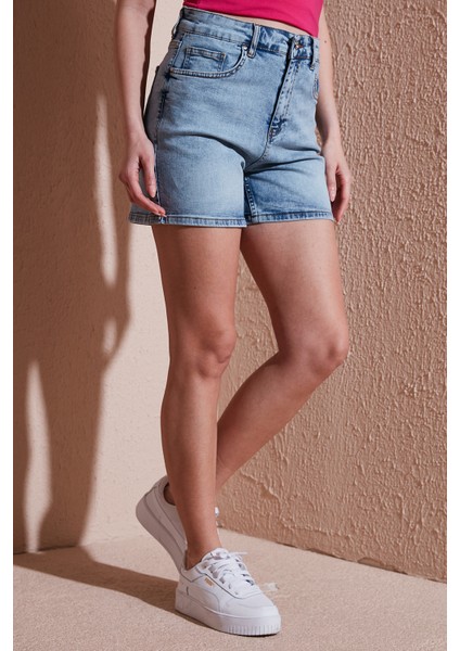 Streç Pamuklu Mom Fit Yüksek Bel Mini Kot Short Bayan Short 25Y0188K1 modelleri