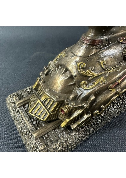 Steampunk Tren Veronese Design