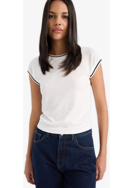 Yeni Sezon Slim Fit Dar Kesim Bisiklet Yaka Ribana Kısa Kollu Tişört