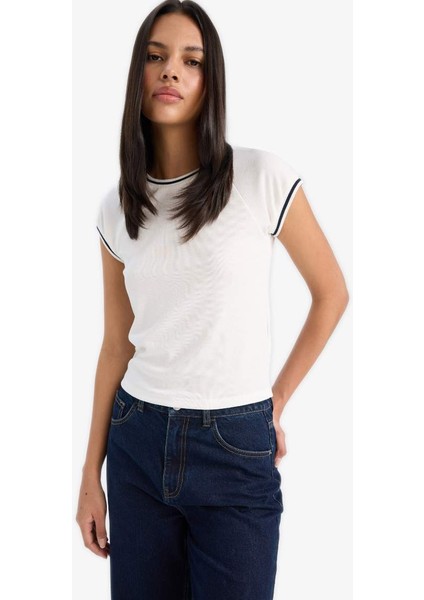 Yeni Sezon Slim Fit Dar Kesim Bisiklet Yaka Ribana Kısa Kollu Tişört modelleri