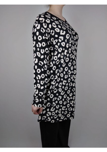 Kadın Siyah Beyaz Bisiklet Yaka Uzun Kollu Süet Yumuşak Kumaş Tunik