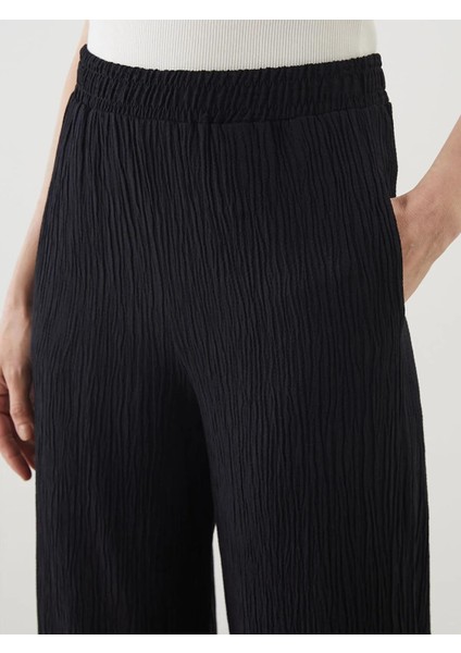 Lcwaıkıkı Classic Beli Lastikli Dokulu Kadın Pantolon (S5) fırsatları