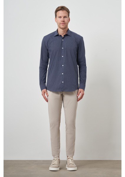 Erkek Lacivert Pamuk Trend Slim Fit Sert Yaka Gömlek