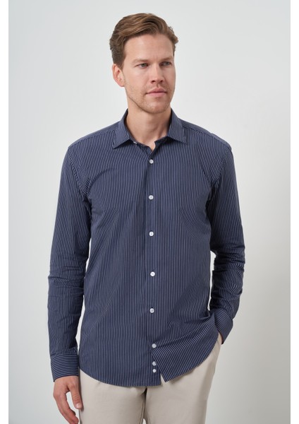 Erkek Lacivert Pamuk Trend Slim Fit Sert Yaka Gömlek