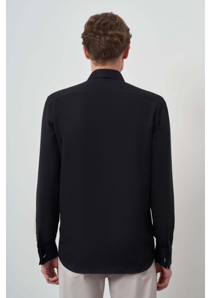 Erkek Siyah Manşetli Slim Fit Sert Yaka Gömlek