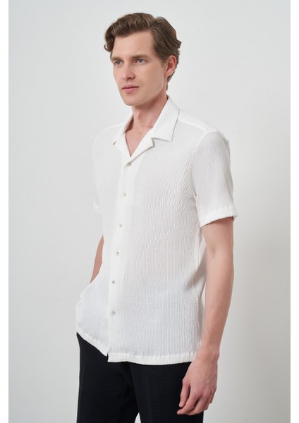Erkek Beyaz Apaş Yaka Kısa Kol Gömlek modelleri