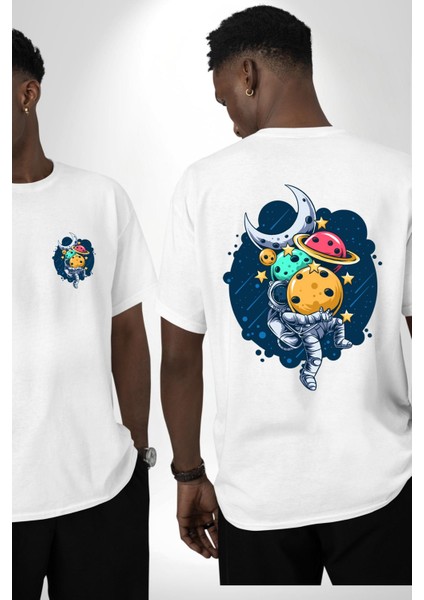 Gezegen Taşıyan Astronot Yıldız Toplama Macerası Beyaz Oversize Kadın Erkek Ön ve Sırt Baskılı Tişört