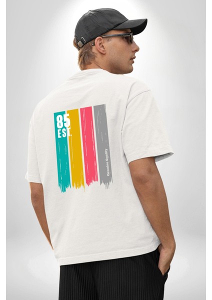 85 Est. Baskılı Renkli ve Enerjik Sokak Modası Beyaz Oversize Kadın Erkek Ön ve Sırt Baskılı Tişört indirimleri