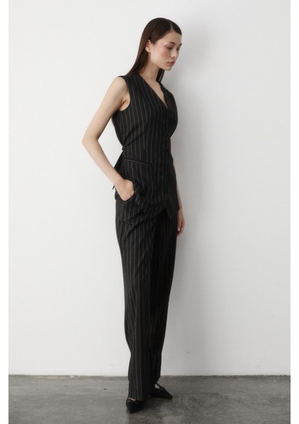 Siyah Çok Düğmeli Çizgili Premium Takım fiyatları