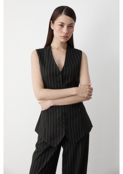 Siyah Çok Düğmeli Çizgili Premium Takım indirimleri