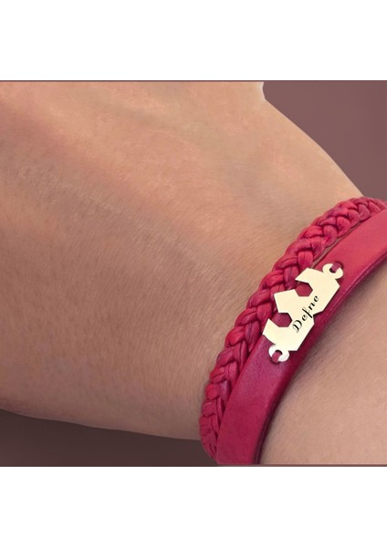 Defne İsmine Özel Taç Figürlü 14 Ayar Altın Plakalı Koyu Kırmızı Derili Hediye Bileklik-470İsim fırsatları