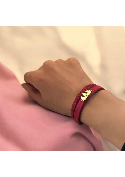 T Harfine Özel 14 Ayar Altın Plakalı Koyu Kırmızı Derili Taç Figürlü Hediye Bileklik-470Harf