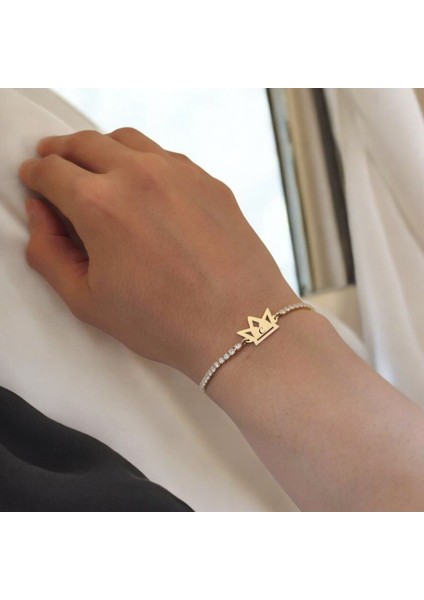 C Harfine Özel 14 Ayar Altın Plakalı Beyaz Taş Detaylı Taç Motifli Hediye Bileklik-471Harf indirimleri