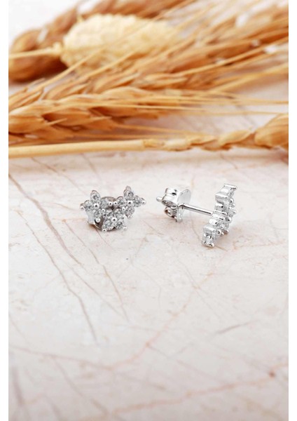 Üçlü Çiçek Rodyumlu Mini Gümüş Küpe 7380 fırsatları