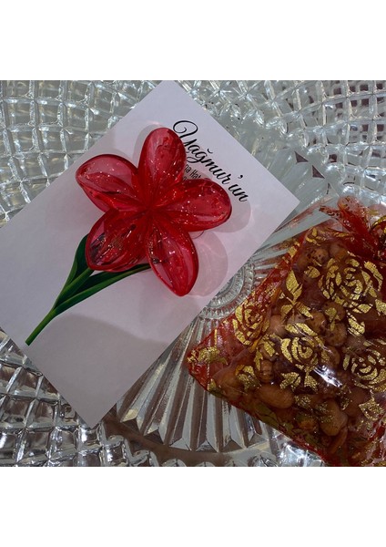 Kırmızı Lotus Toka Kına Hediyeliği Kartlı Lotus Toka