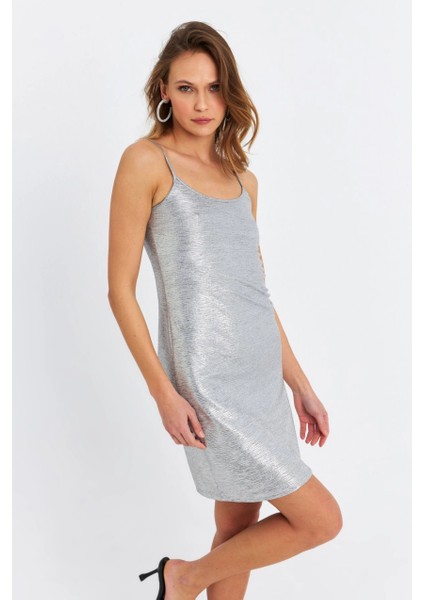 Kadın Gümüş Rengi Varaklı Mini Elbise RSP1054 fırsatları