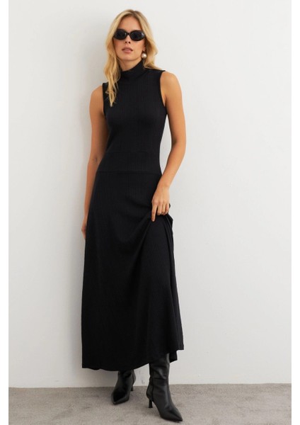 Kadın Siyah Basic Maxi Elbise TF29 fırsatları