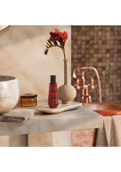 The Ritual Of Ayurveda Kuru Yağ, 100ML, Hint Gülü ve Tatlı Badem Yağı fırsatları