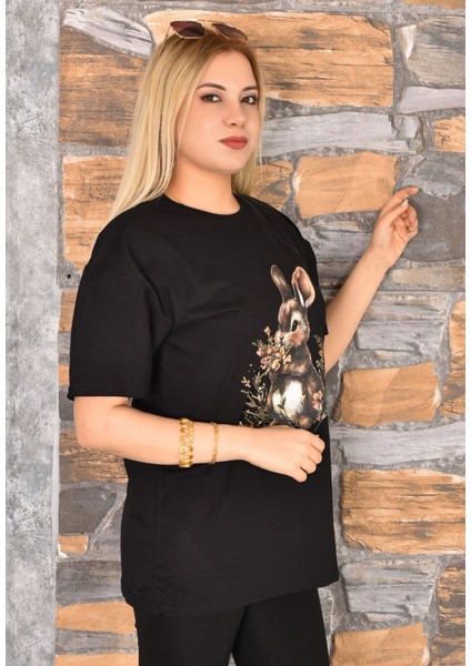 Tavşan Baskılı Oversize Kadın T-Shirt Bisiklet Yaka